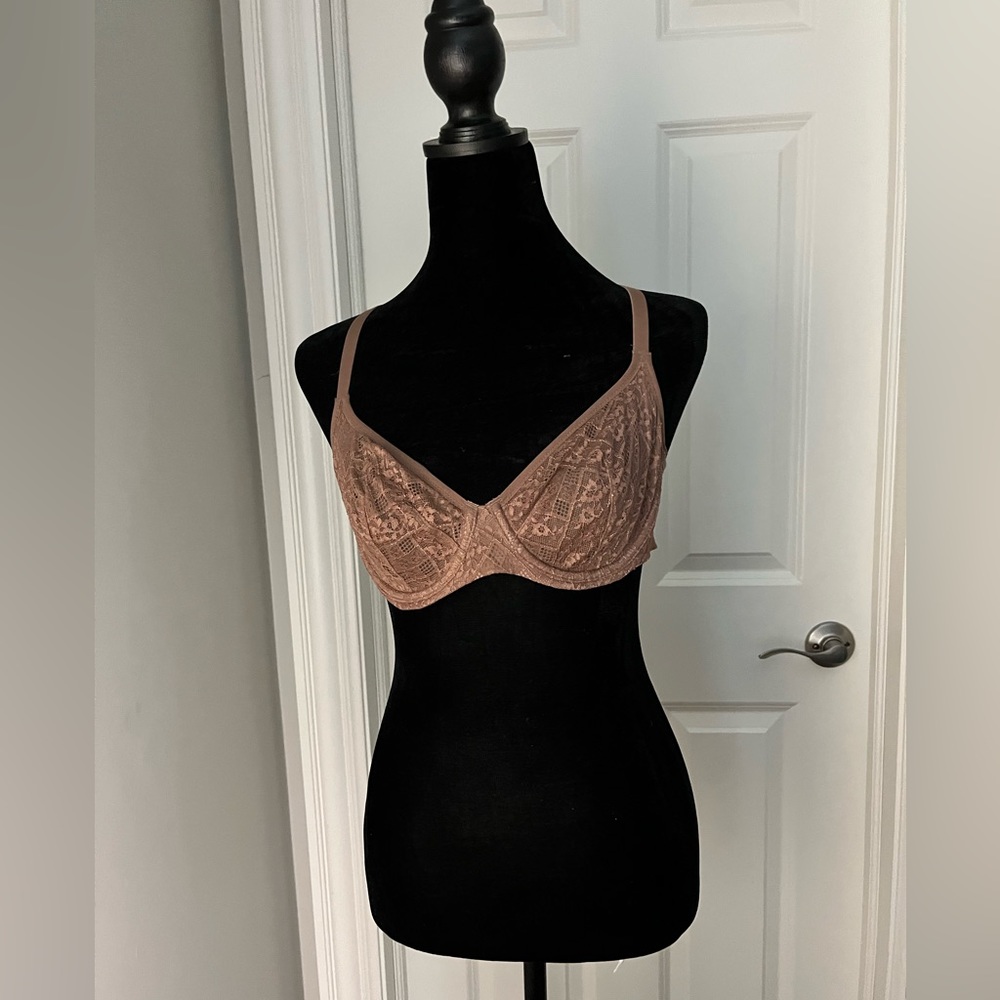 Cross Strap Victorias Secret Bra NWOT